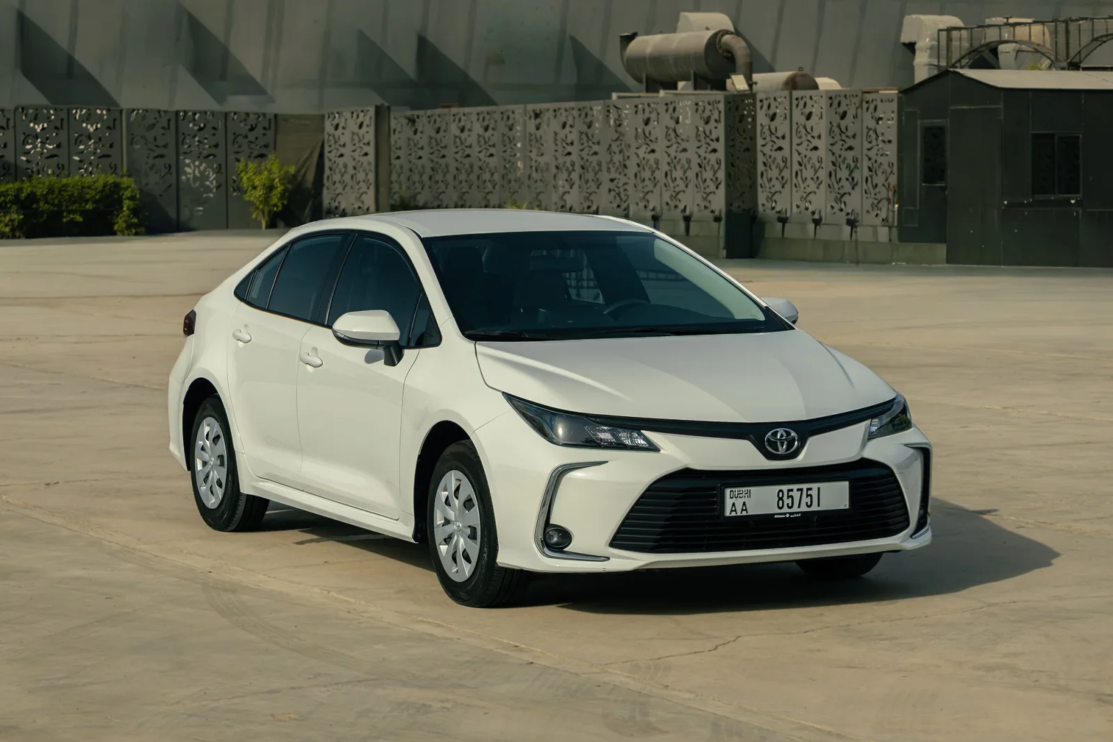 Loyer Toyota Corolla  Blanc 2026 en Abou Dabi - 9 
