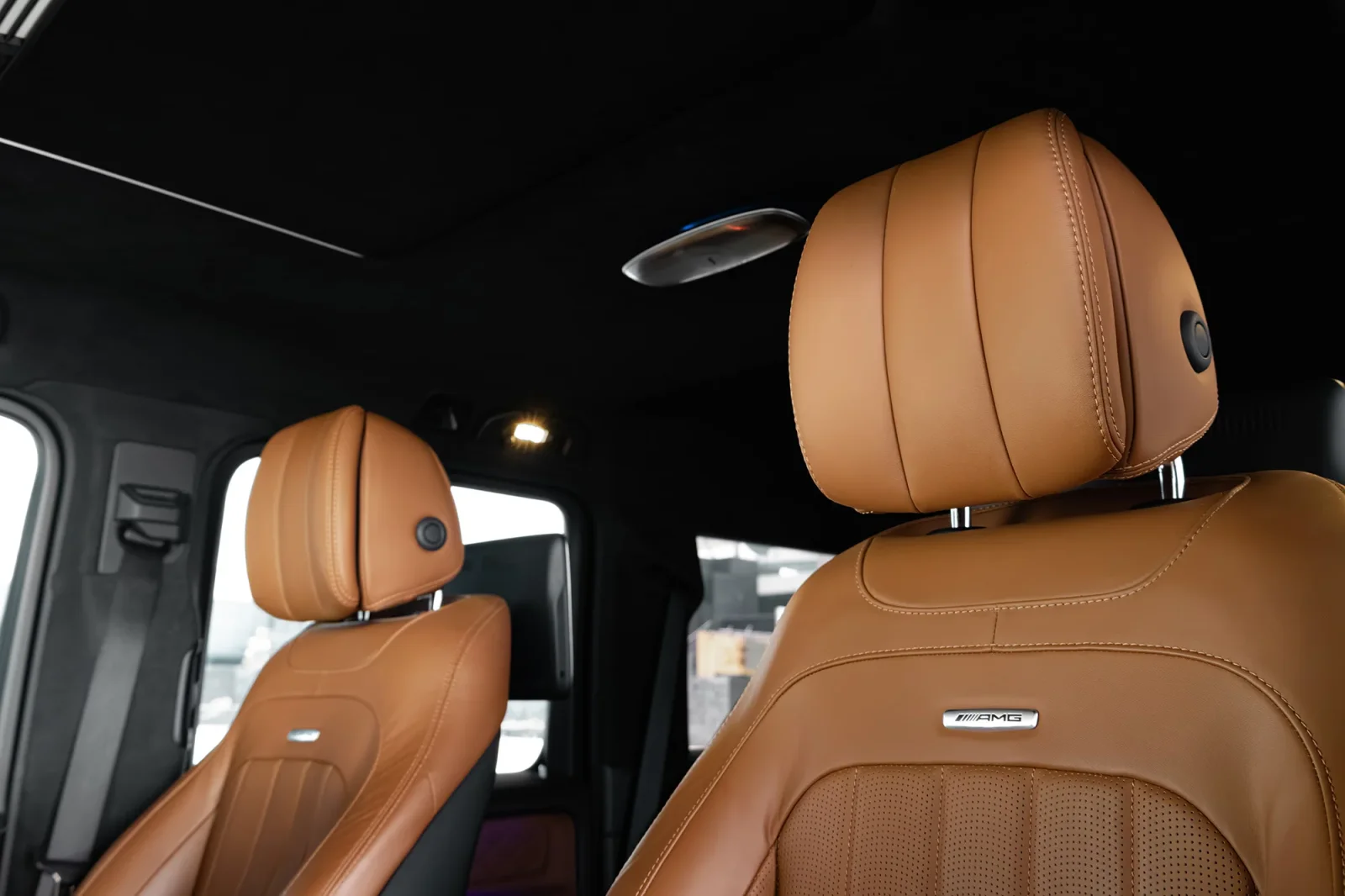 Huren Mercedes-Benz G-Class 63 AMG Zwart 2025 in Abu Dhabi - 5 