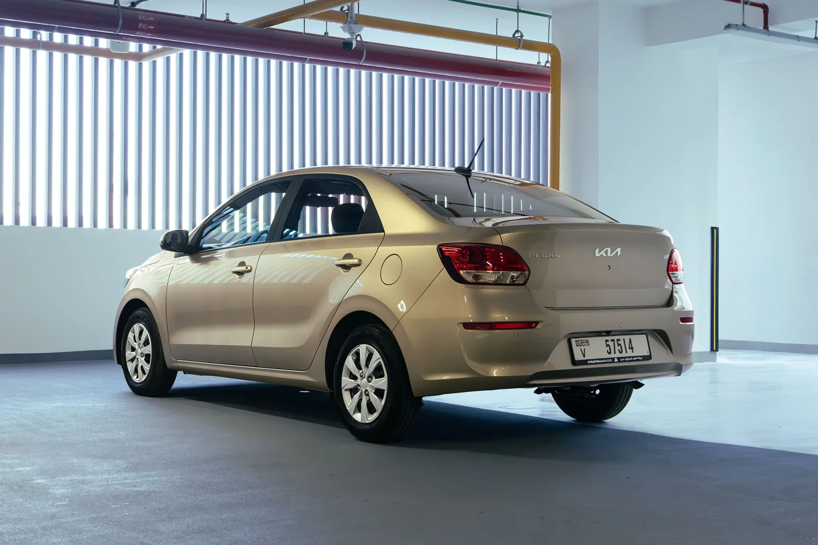 Huren Kia Pegas  Goud 2026 in Abu Dhabi - 9 