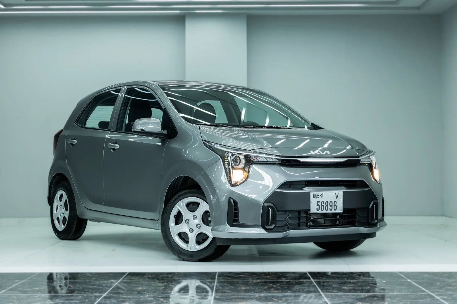 Huren Kia Picanto  Grijs 2026 in Abu Dhabi