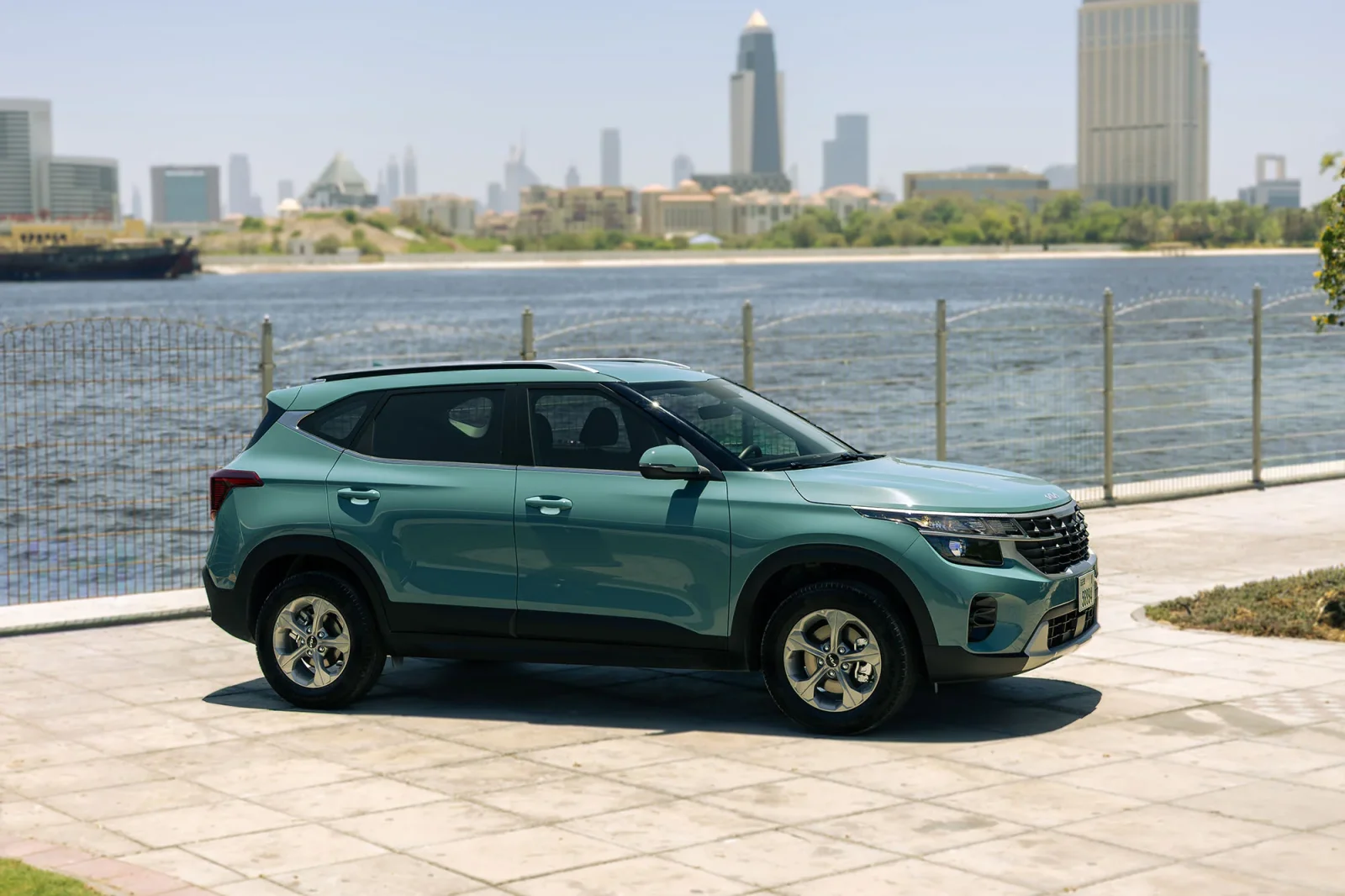 Huren Kia Seltos  Blauw 2026 in Abu Dhabi - 9 