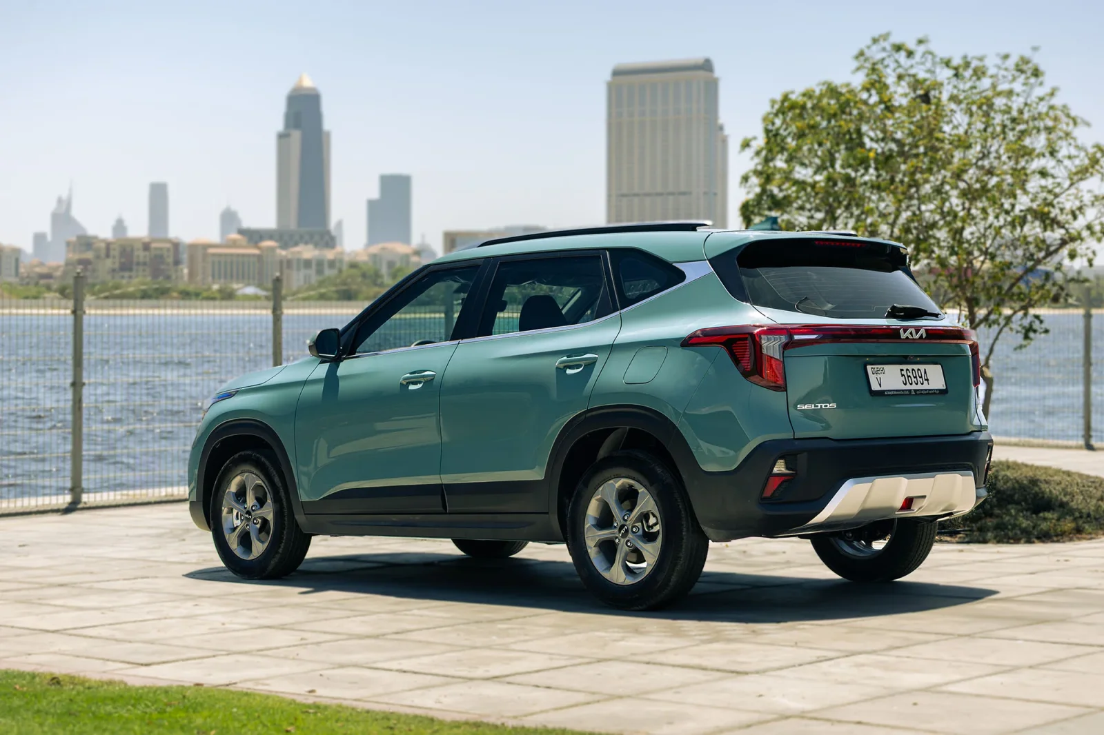 Huren Kia Seltos  Blauw 2026 in Abu Dhabi - 3 