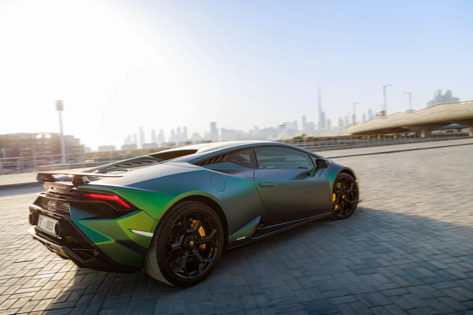 Huren Lamborghini Huracan Tecnica Groente 2023 in Abu Dhabi - 7 