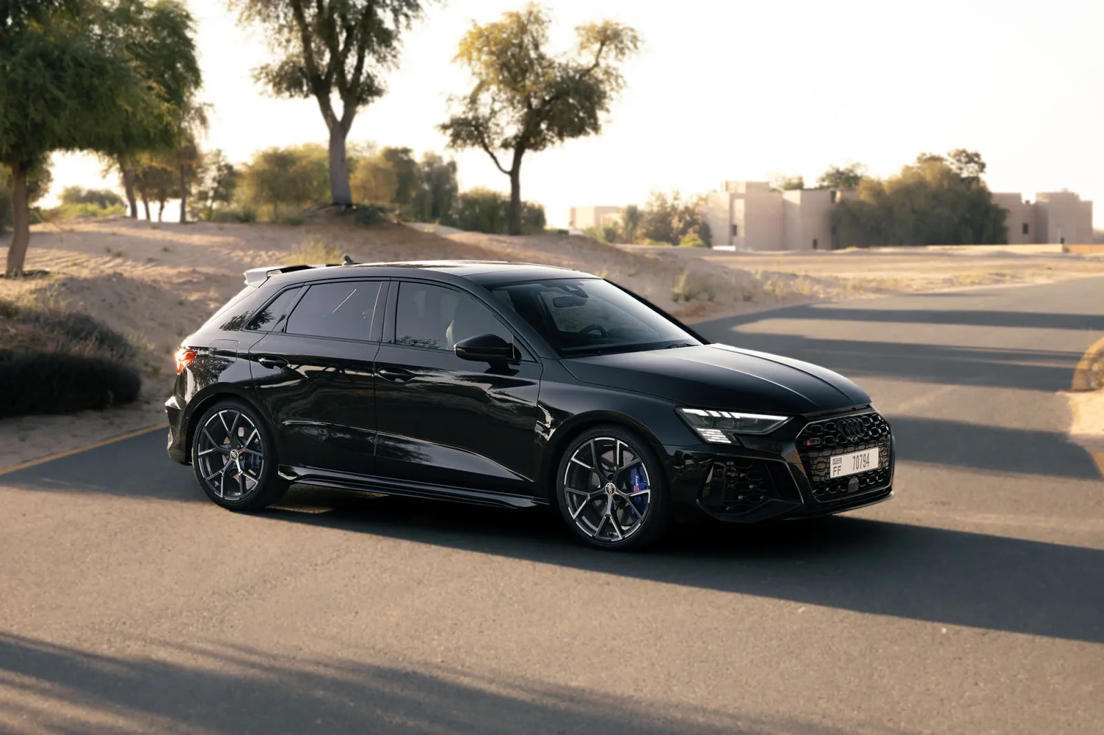 Huren Audi RS3  Zwart 2023 in Abu Dhabi - 9 