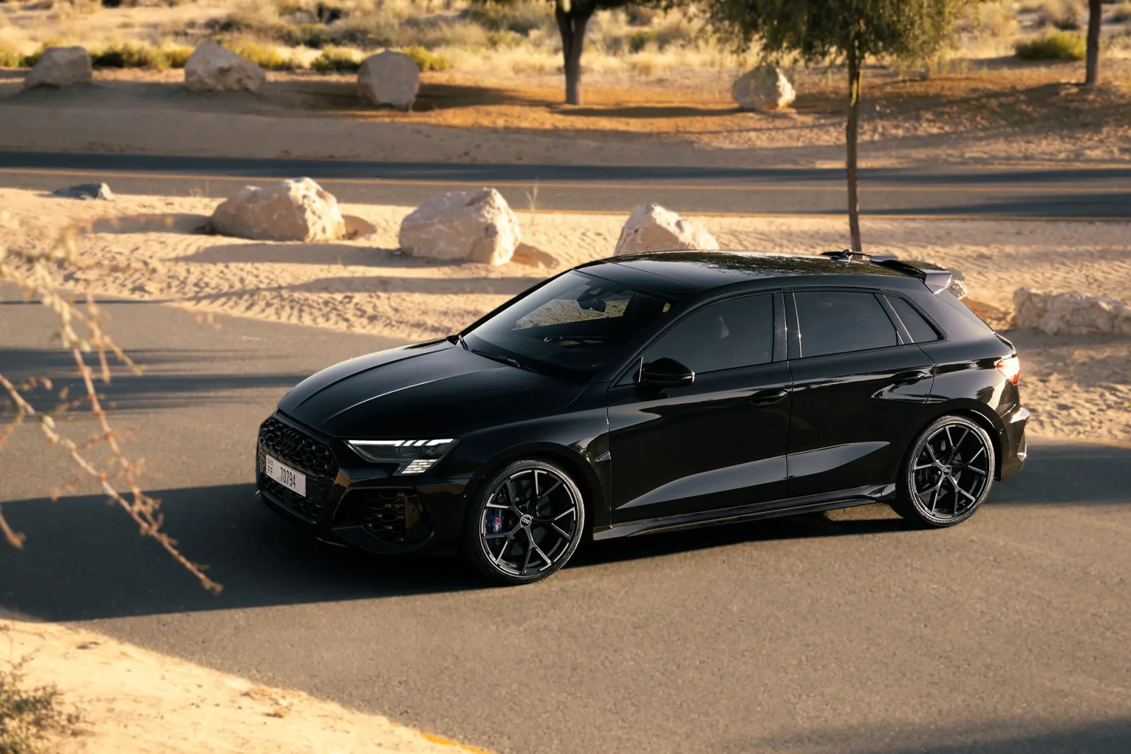 Huren Audi RS3  Zwart 2023 in Abu Dhabi - 2 
