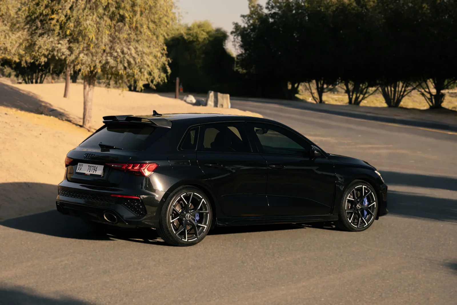 Huren Audi RS3  Zwart 2023 in Abu Dhabi - 11 