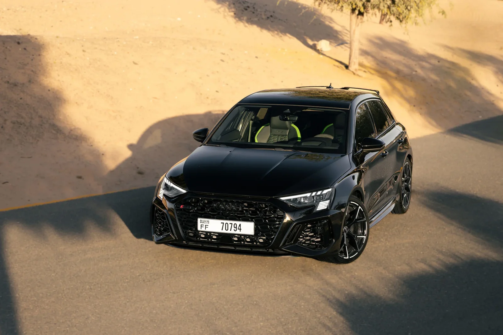 Huren Audi RS3  Zwart 2023 in Abu Dhabi - 10 