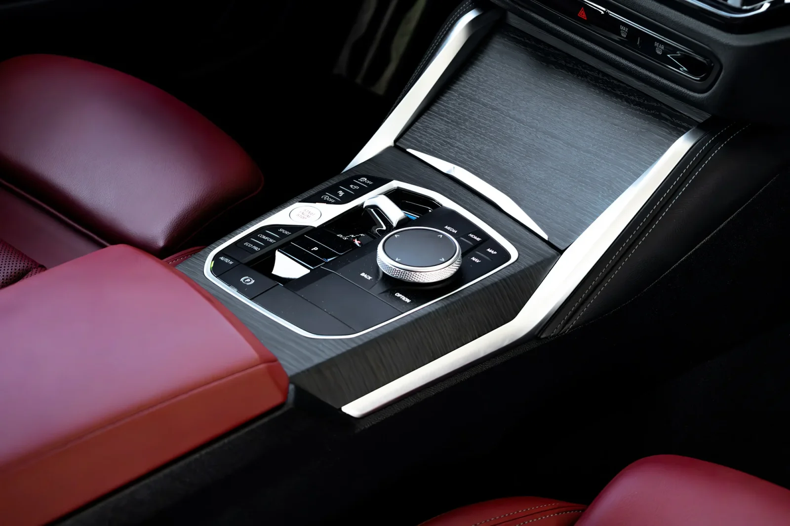 Huren BMW 4-Series 440 Blauw 2025 in Abu Dhabi - 13 