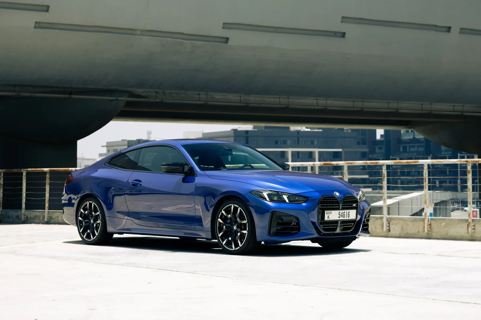 Huren BMW 4-Series 440 Blauw 2025 in Abu Dhabi - 2 