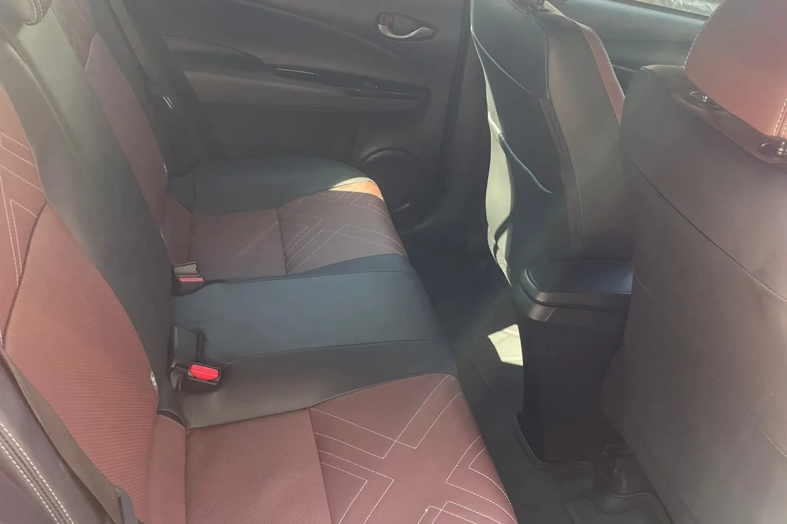 Miete Toyota Yaris  Rot 2022 in der Phuket - 4 