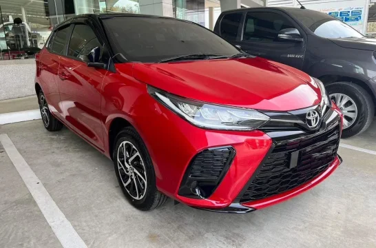 Toyota Yaris Rot 2022