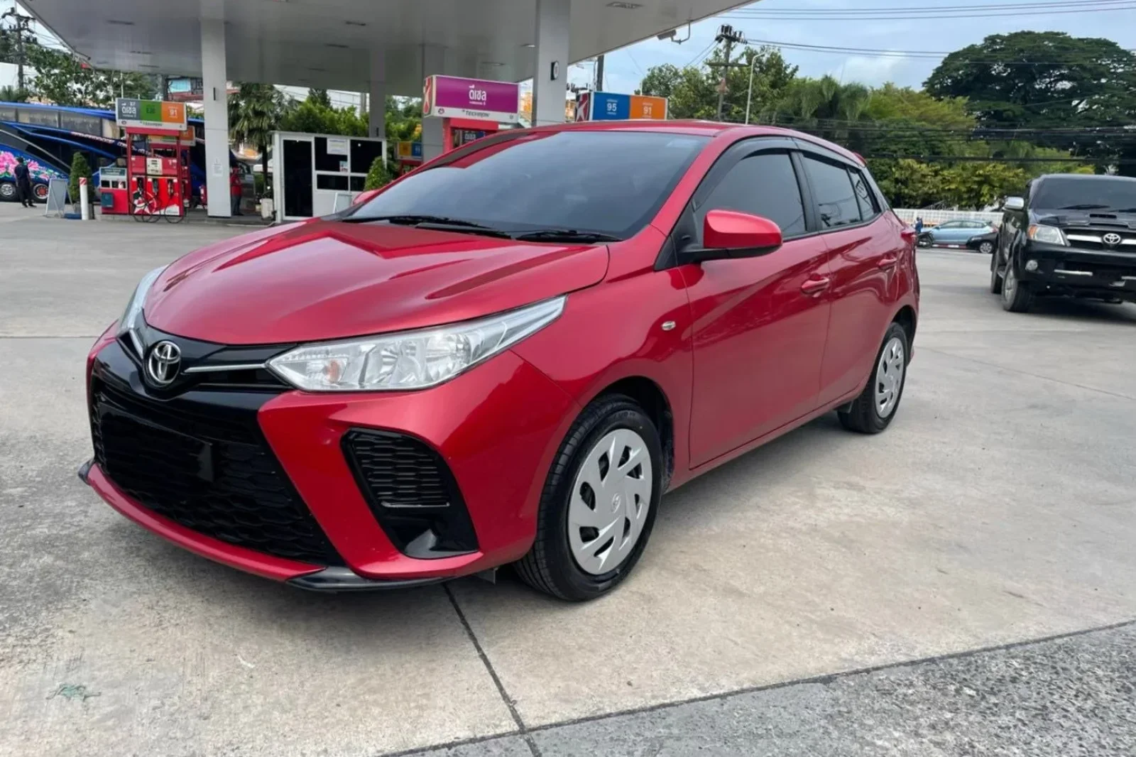 Miete Toyota Yaris  Rot 2021 in der Phuket