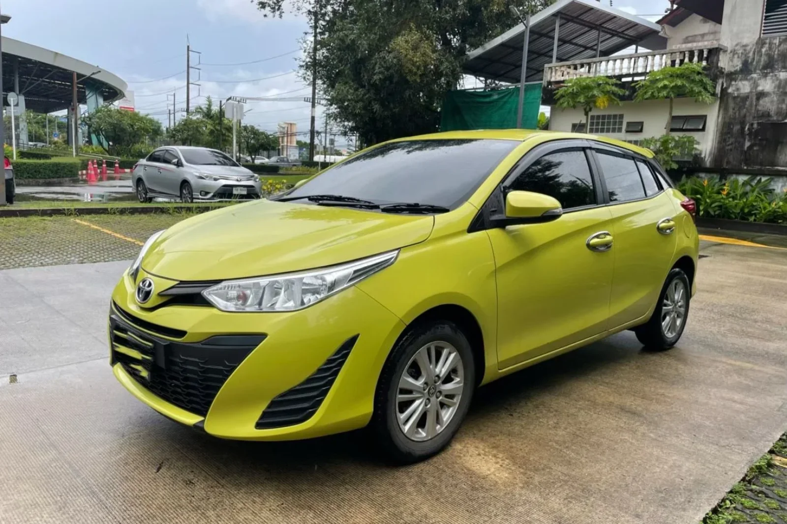 Miete Toyota Yaris  Gelb 2019 in der Phuket