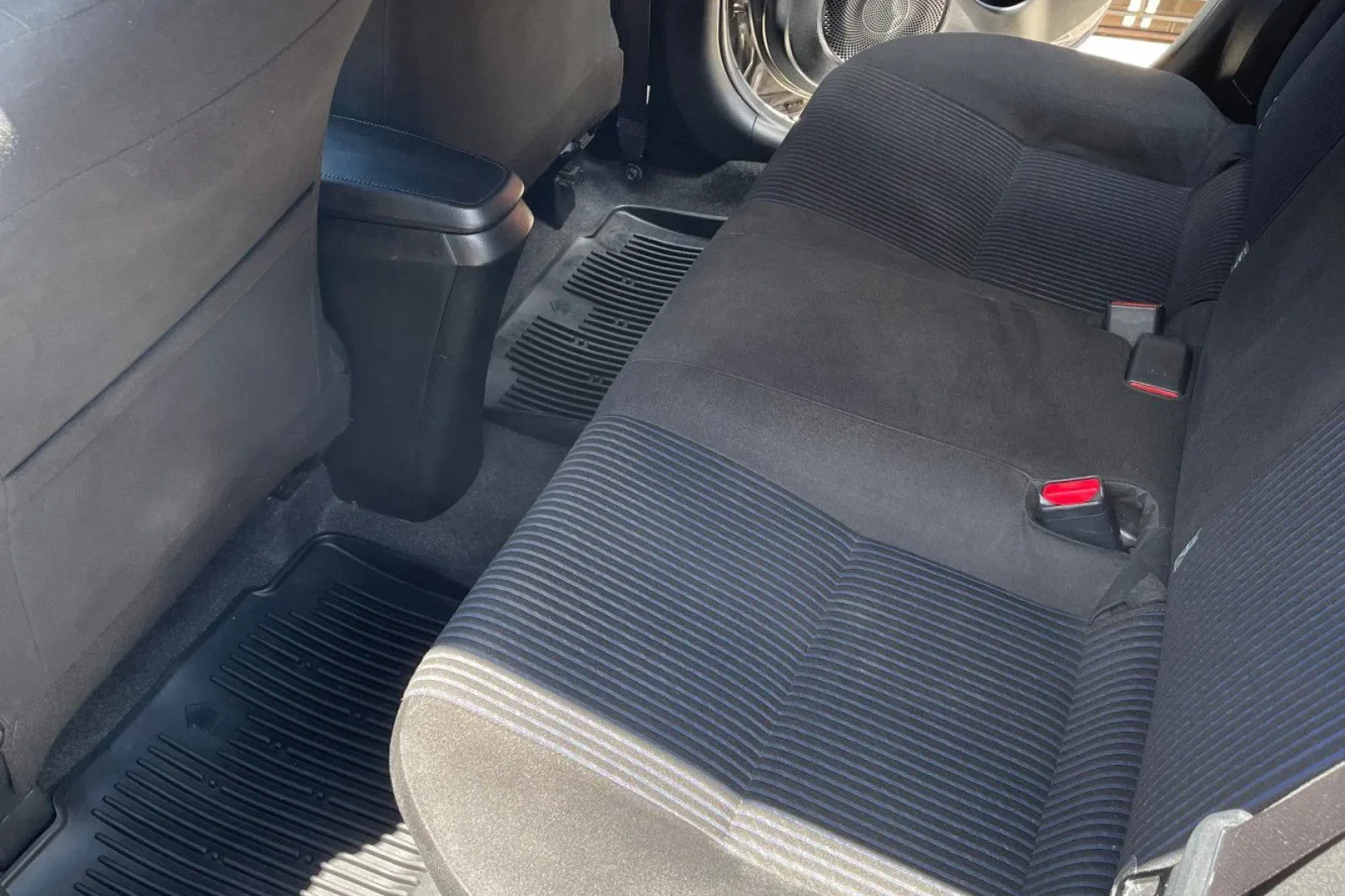 Miete Toyota Yaris  Schwarz 2019 in der Phuket - 5 