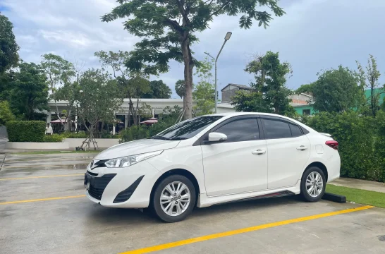 Toyota Yaris Ativ White 2019