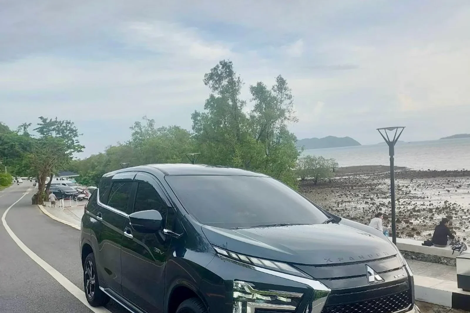 Alquiler Mitsubishi Xpander  Gris 2015 en Phuket