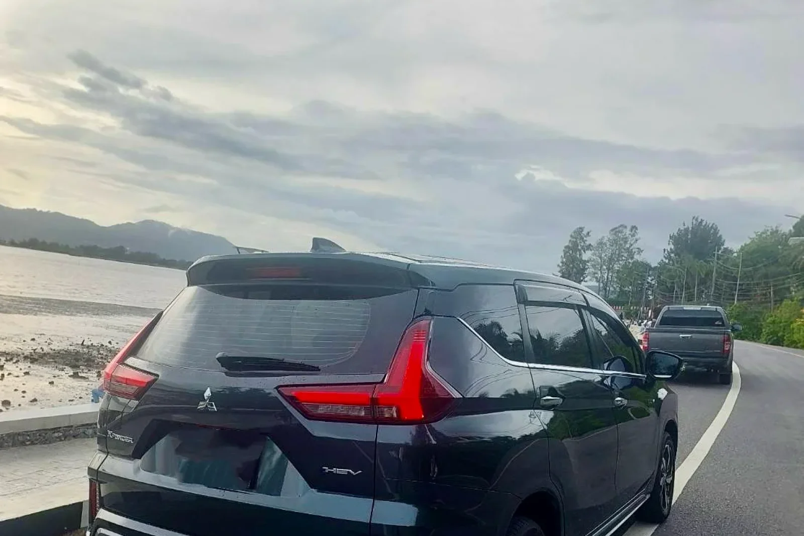 Alquiler Mitsubishi Xpander  Gris 2015 en Phuket - 6 