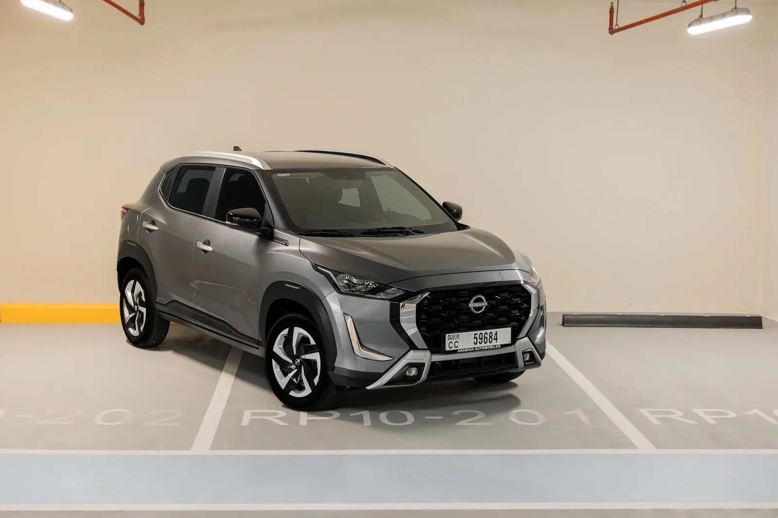 Miete Nissan Magnite  Grau 2025 in der Abu Dhabi