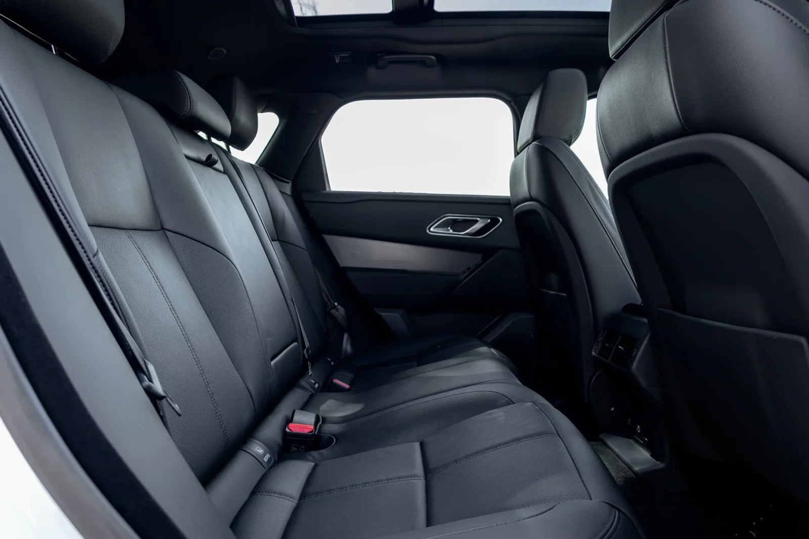 Rent Land Rover Range Rover Velar  White 2026 in Abu Dhabi - 6 