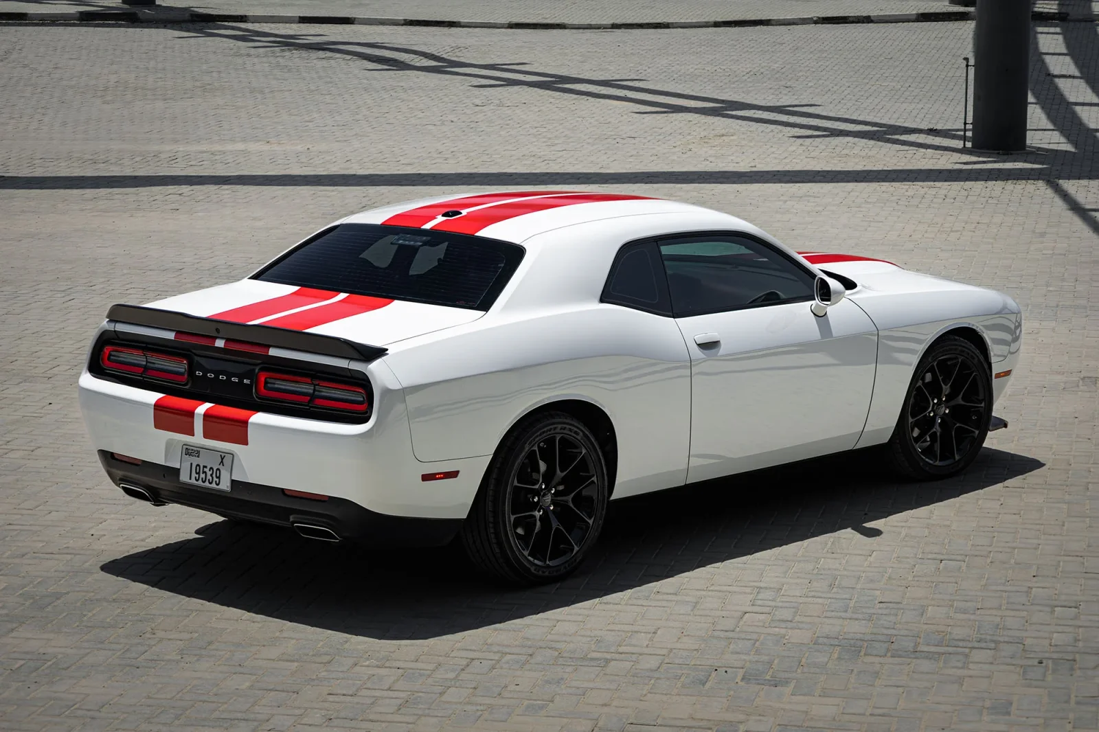 Huren Dodge Challenger GT Wit 2023 in Abu Dhabi - 8 