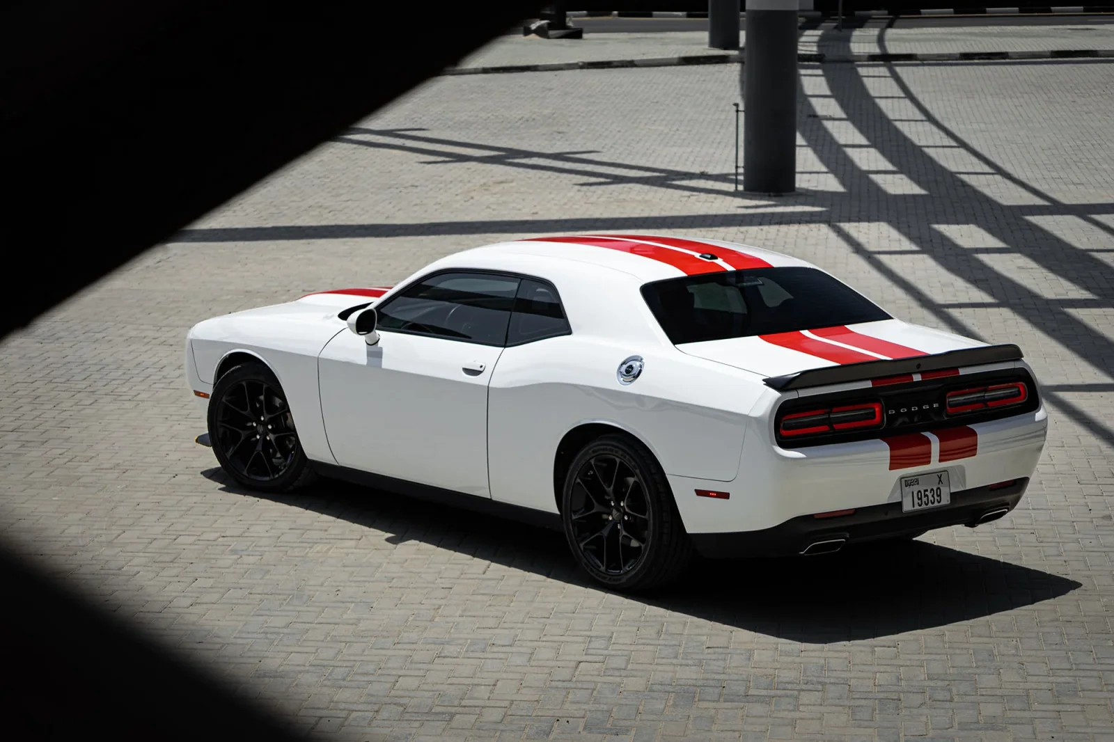 Huren Dodge Challenger GT Wit 2023 in Abu Dhabi - 9 