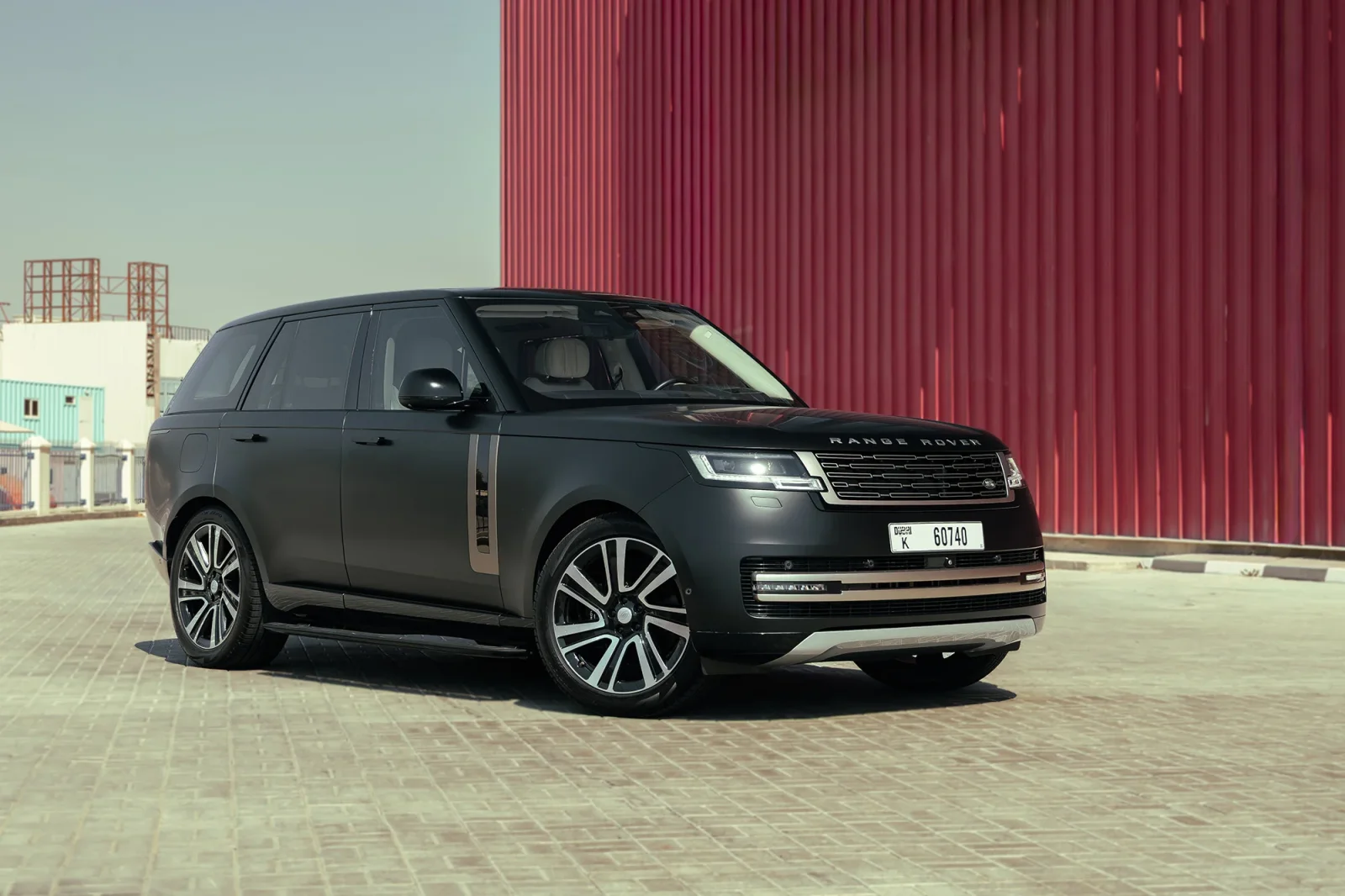 Rent Land Rover Range Rover HSE Black 2023 in Abu Dhabi - 2 