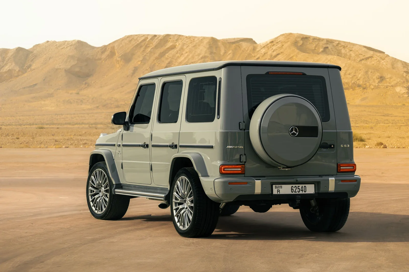 Аренда Mercedes-Benz G-Class 63 AMG Серый 2025 в Абу-Даби - 8 
