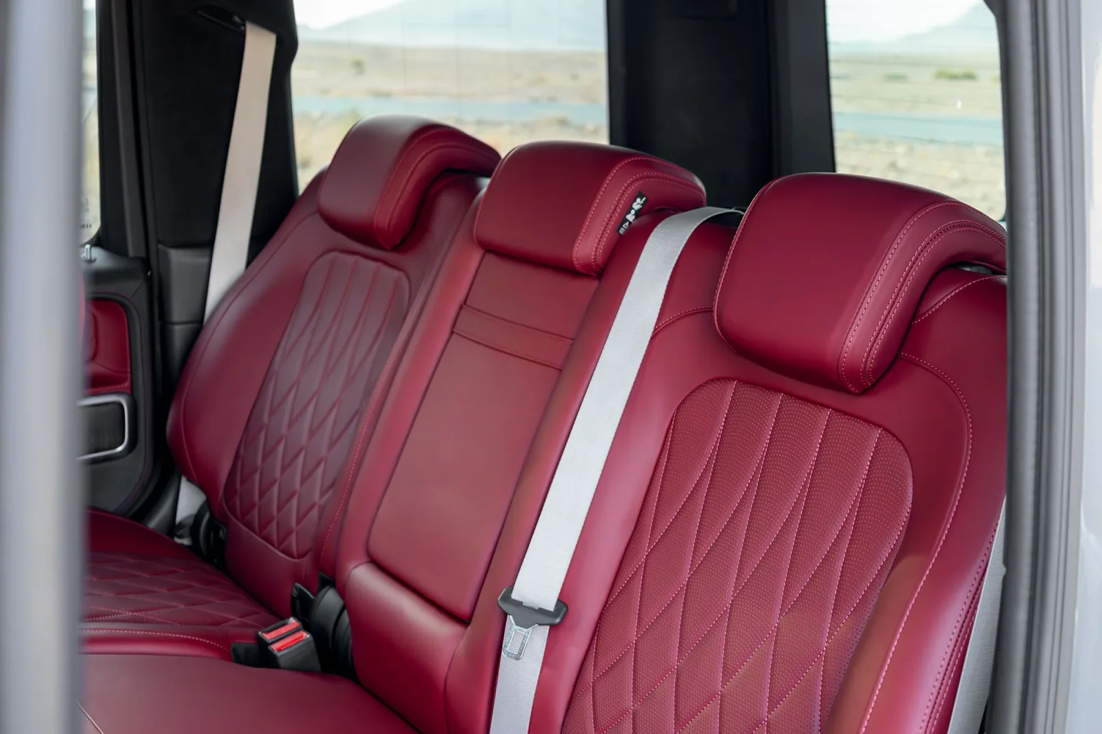 Аренда Mercedes-Benz G-Class 63 AMG Серый 2025 в Абу-Даби - 5 