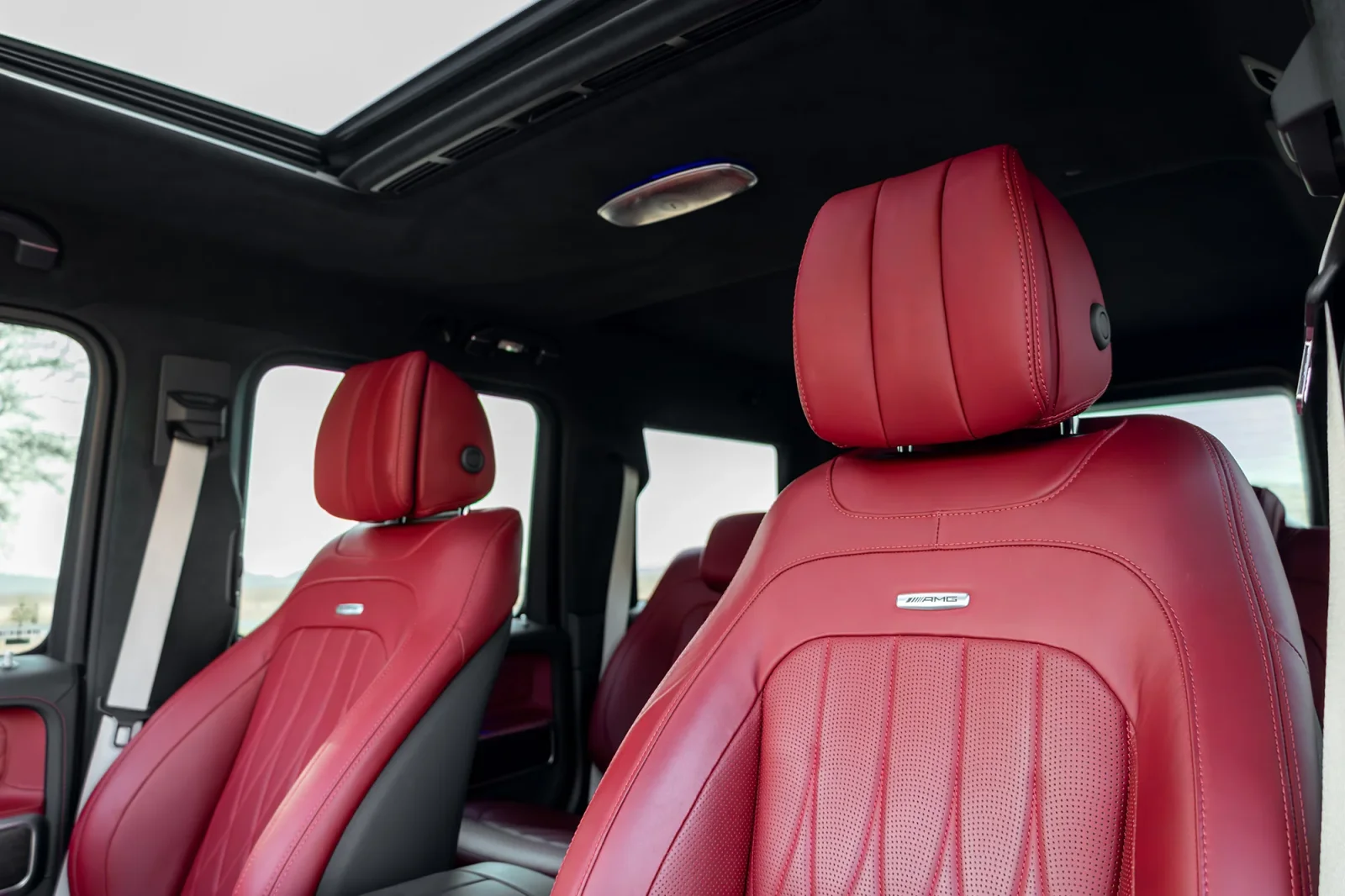 Аренда Mercedes-Benz G-Class 63 AMG Серый 2025 в Абу-Даби - 4 