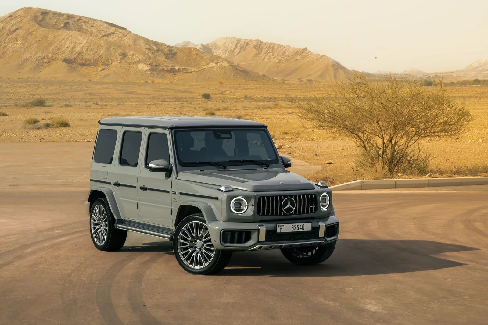 Аренда Mercedes-Benz G-Class 63 AMG Серый 2025 в Абу-Даби - 2 