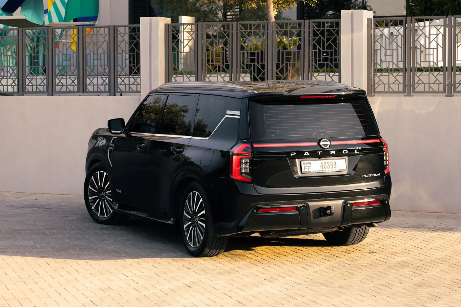 Аренда Nissan Patrol LE Черный 2026 в Абу-Даби - 18 