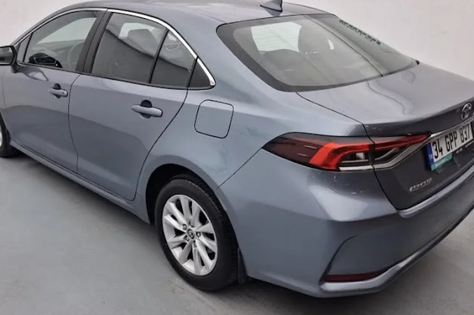 Affitto Toyota Corolla  Grigio 2023 in Istanbul - 5 