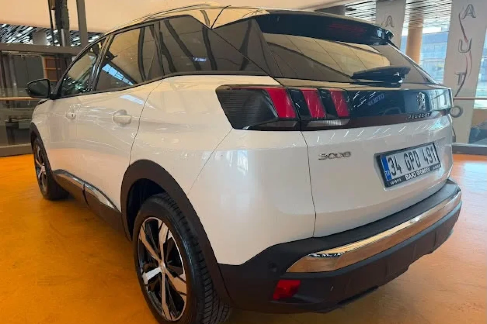 Loyer Peugeot 3008  Blanc 2024 en Istanbul - 4 