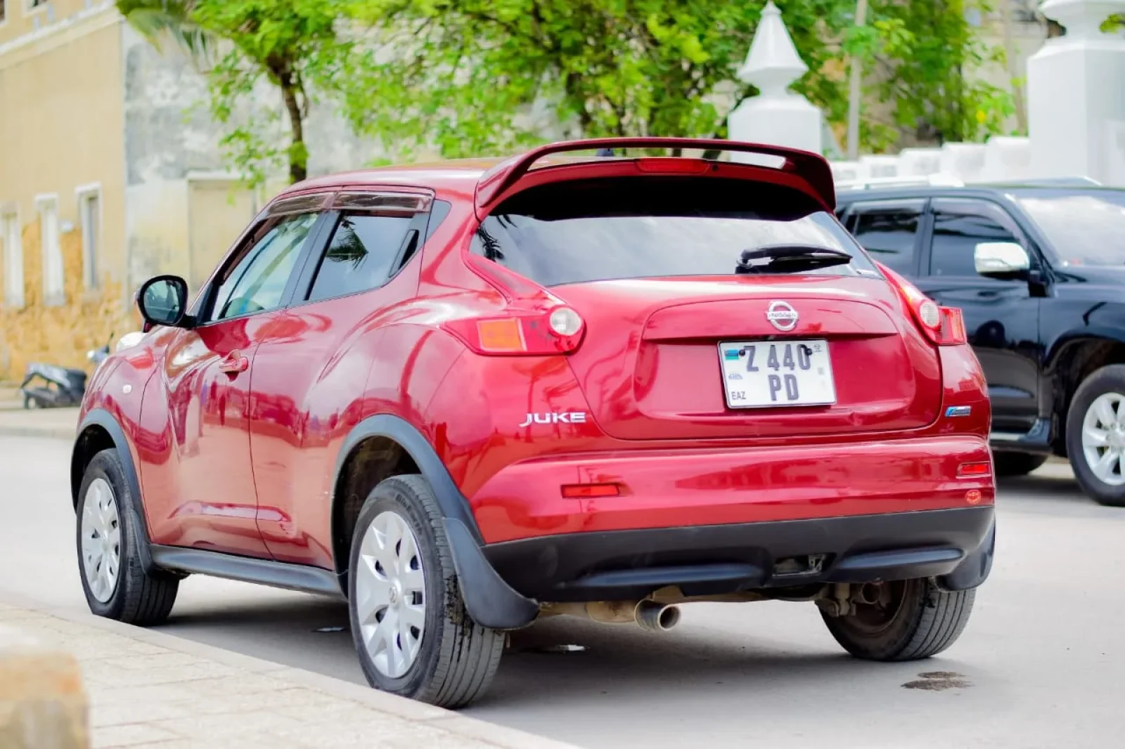 Rent Nissan Juke  Red 2015 in Zanzibar - 3 