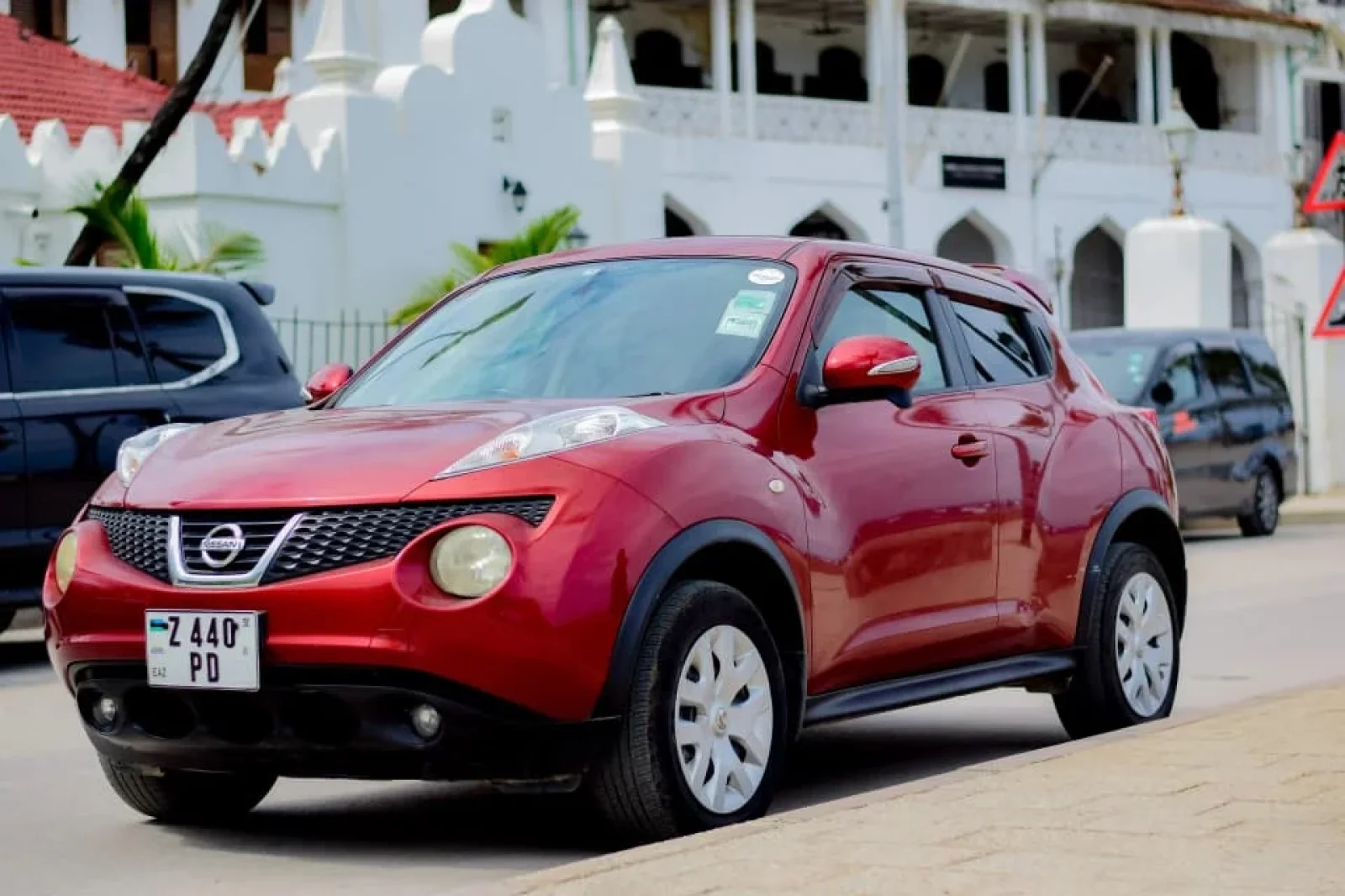 Rent Nissan Juke  Red 2015 in Zanzibar - 2 