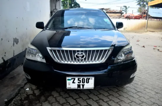Toyota Harrier Negro 2006
