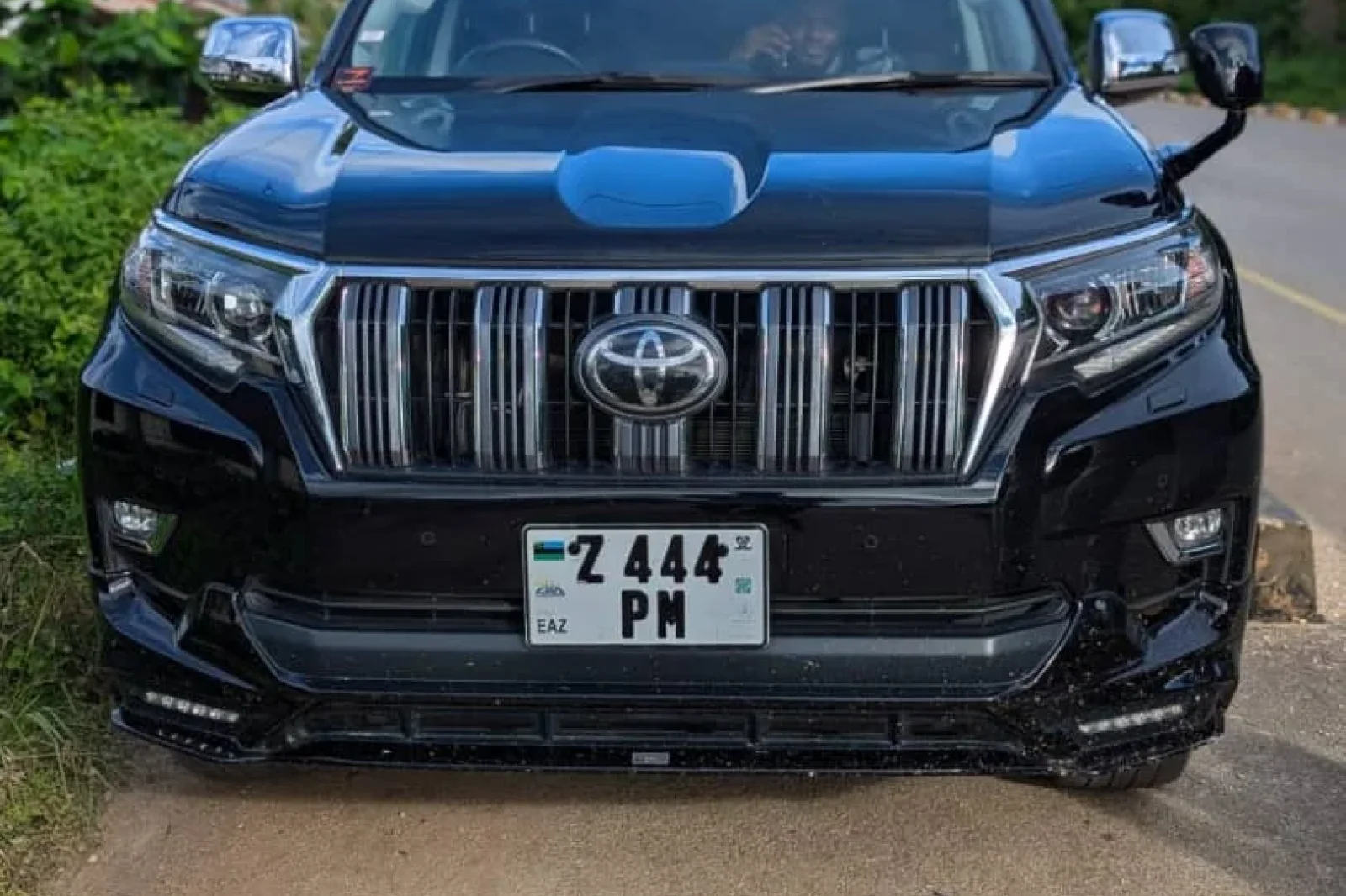Аренда Toyota Land Cruiser Prado  Черный 2005 в Zanzibar