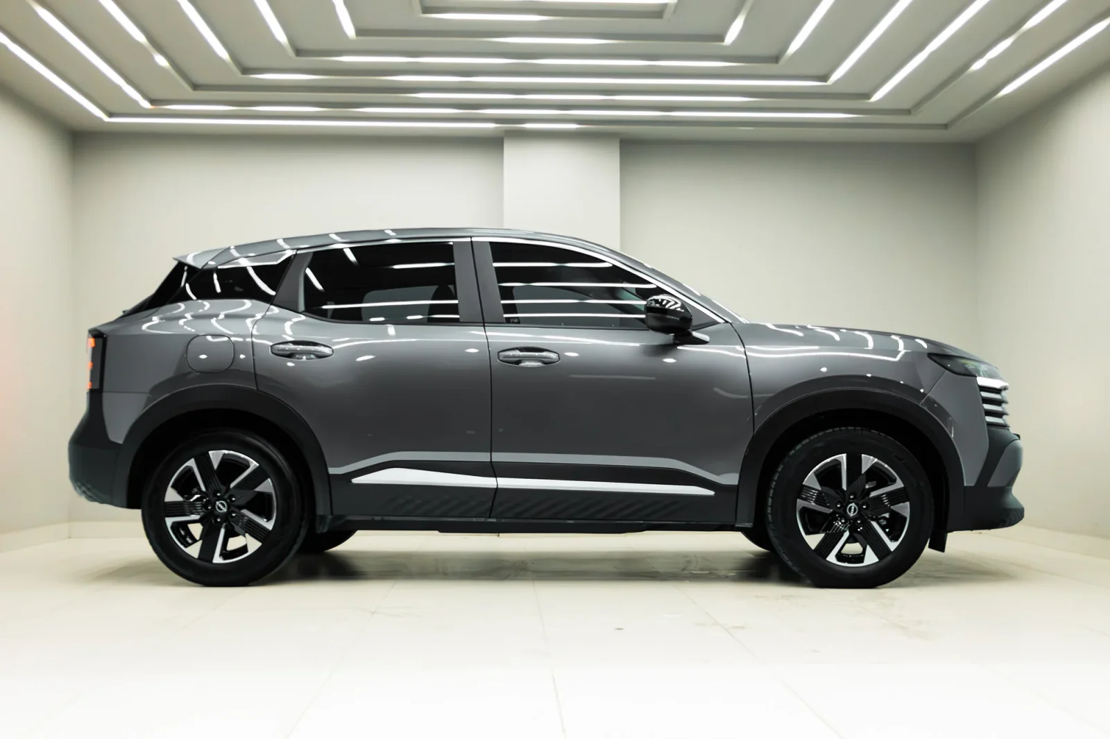 Rent Nissan Kicks  Grey 2026 in Abu Dhabi - 2 