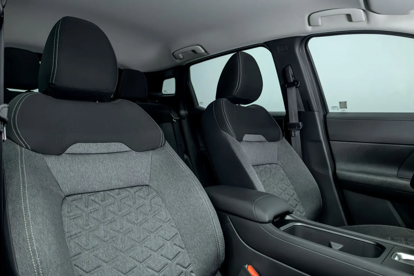 Rent Nissan Kicks  Grey 2026 in Abu Dhabi - 4 