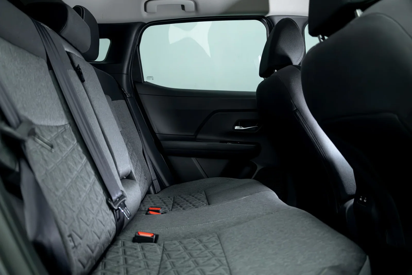 Rent Nissan Kicks  Grey 2026 in Abu Dhabi - 5 