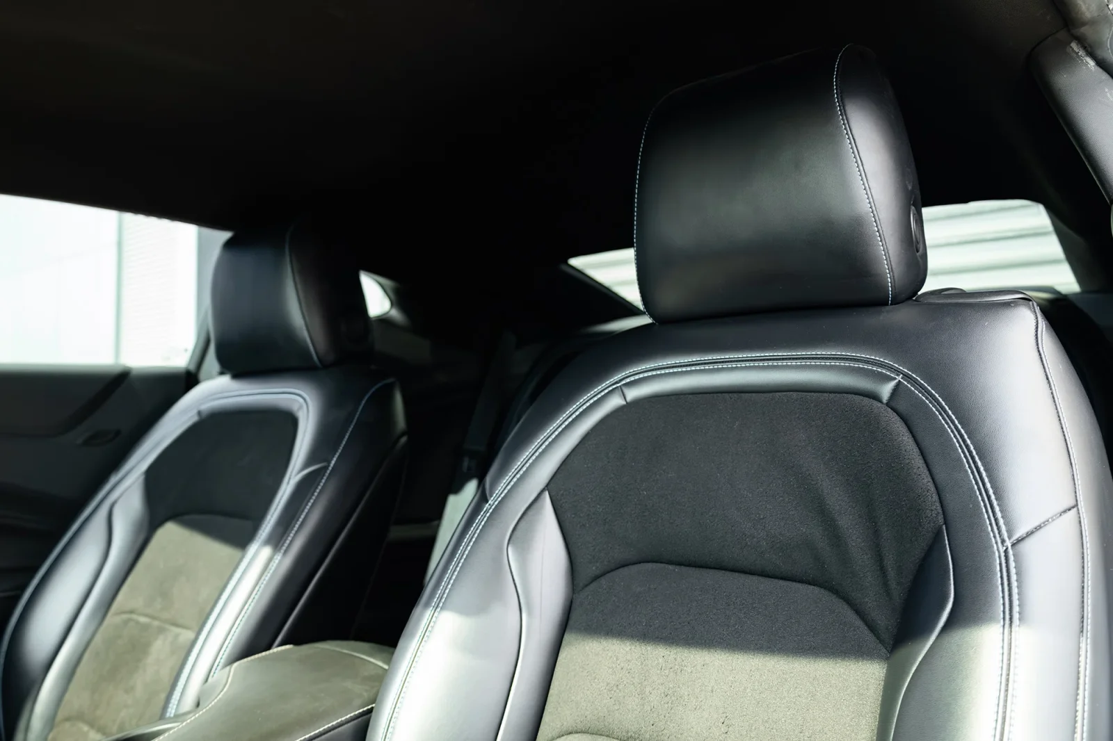 Rent Chevrolet Camaro  Blue 2022 in Abu Dhabi - 5 