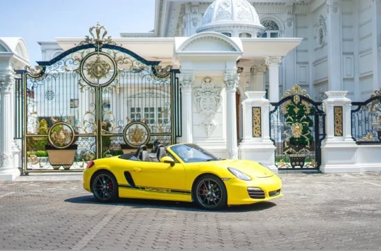 Porsche Boxster Желтый 2014