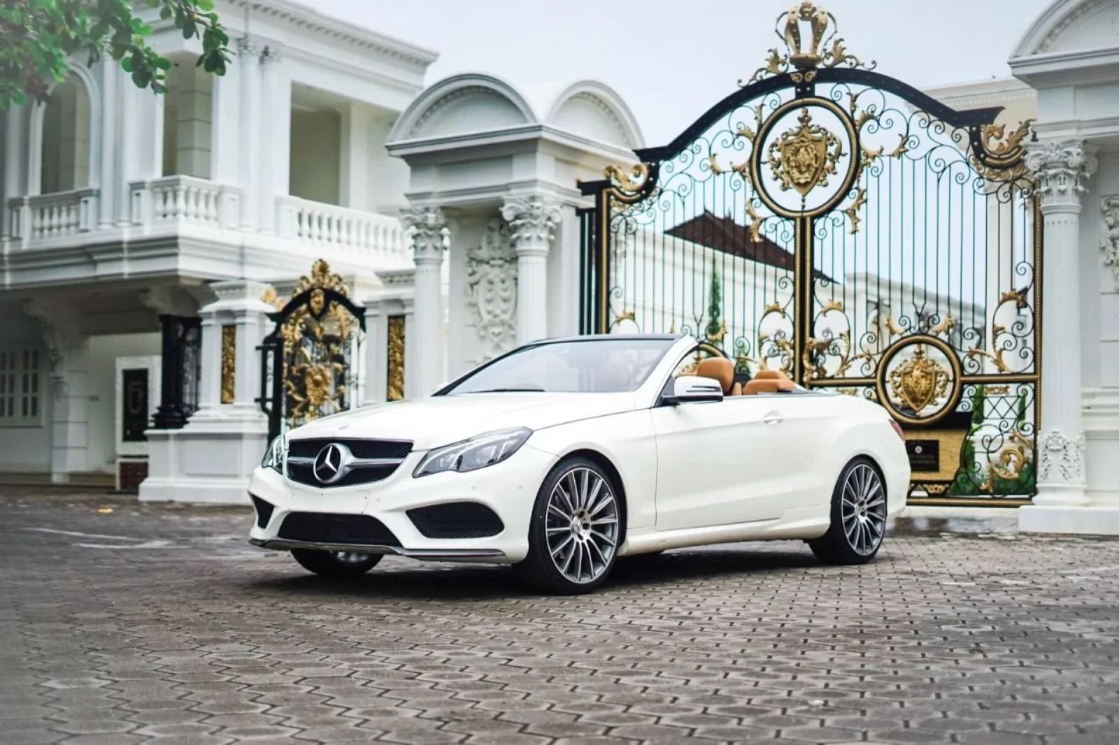 Rent Mercedes-Benz E-Class 250 White 2017 in Bali