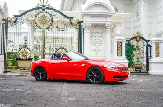 BMW Z4 Красный 2020