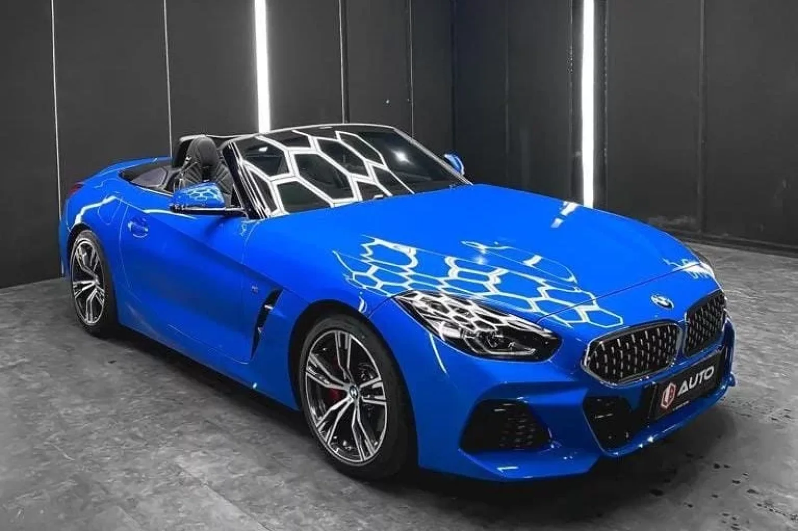 Loyer BMW Z4  Bleu 2020 en Bali