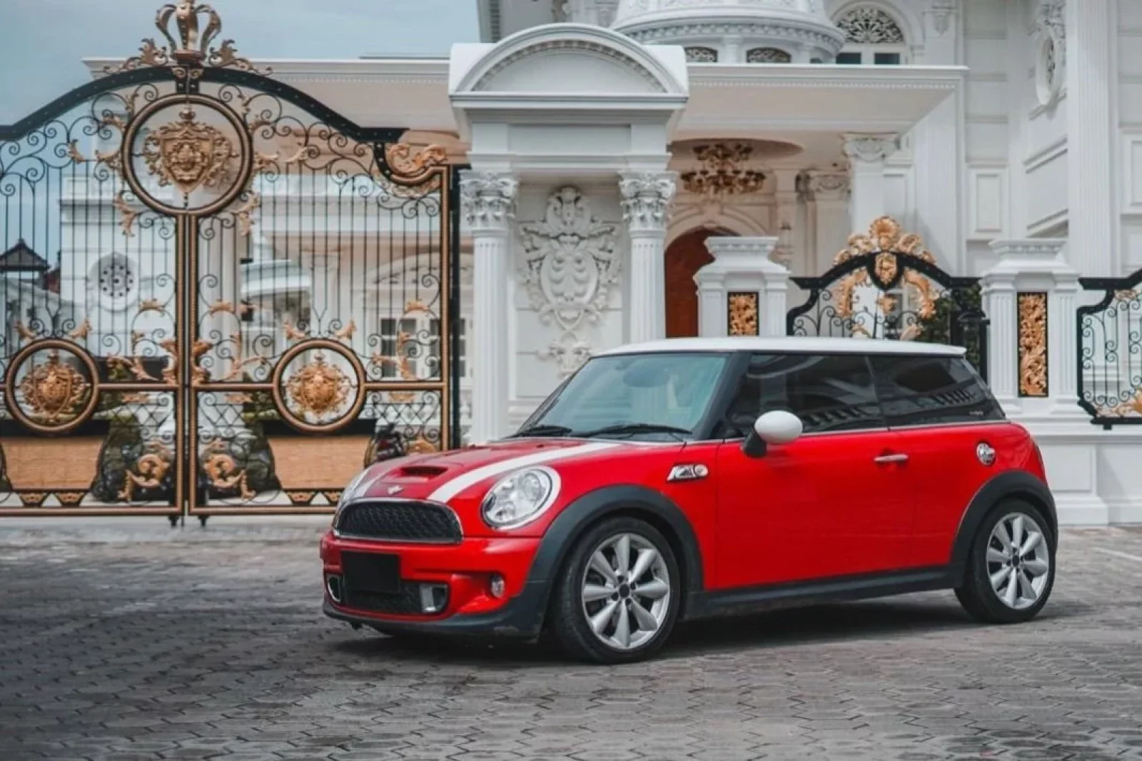 Loyer Mini Cooper  S Hard top Rouge 2014 en Bali