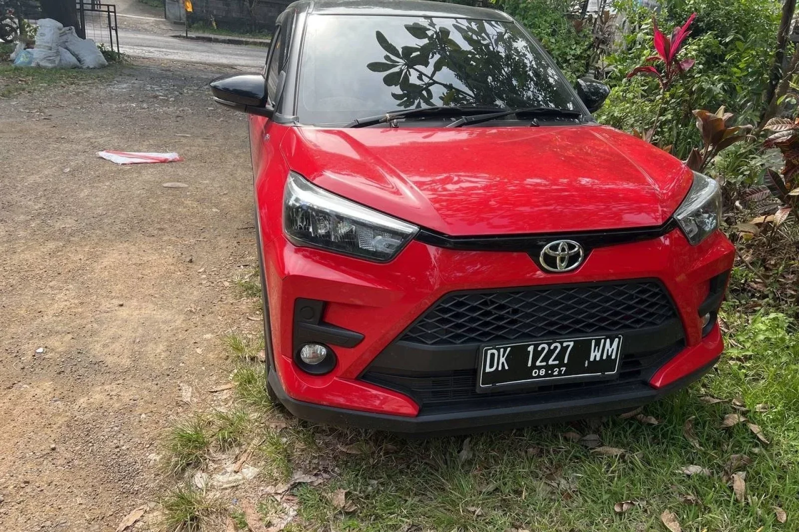 Alquiler Toyota Raize  Rojo 2020 en Bali