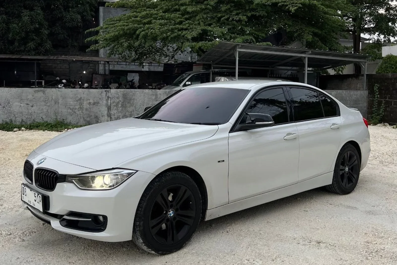 Rent BMW 3-Series 320i White 2015 in Bali