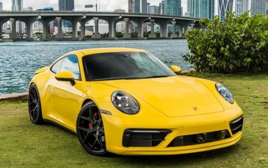 Porsche 911 Yellow 2022