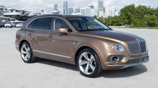 Bentley Bentayga CHAMPAGNE EDITION Gold 2022